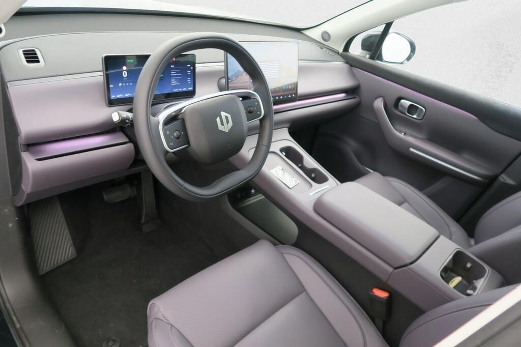 Leapmotor C10 SUV 1.5 EREV 28.4 KWH DESIGN 215 5P 7