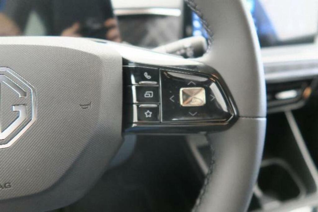 MG MG3 HEV LUXURY 15