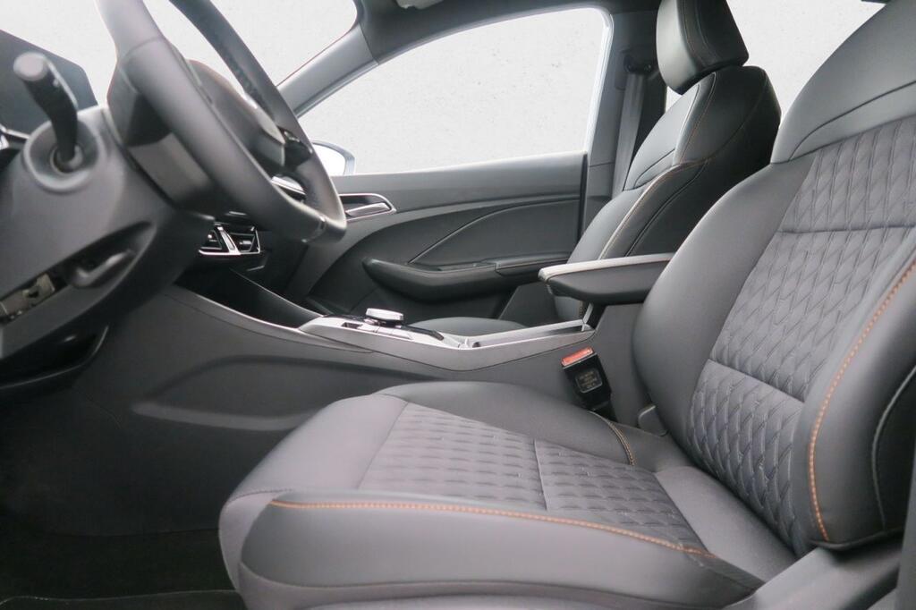 MG MG3 HEV LUXURY 18