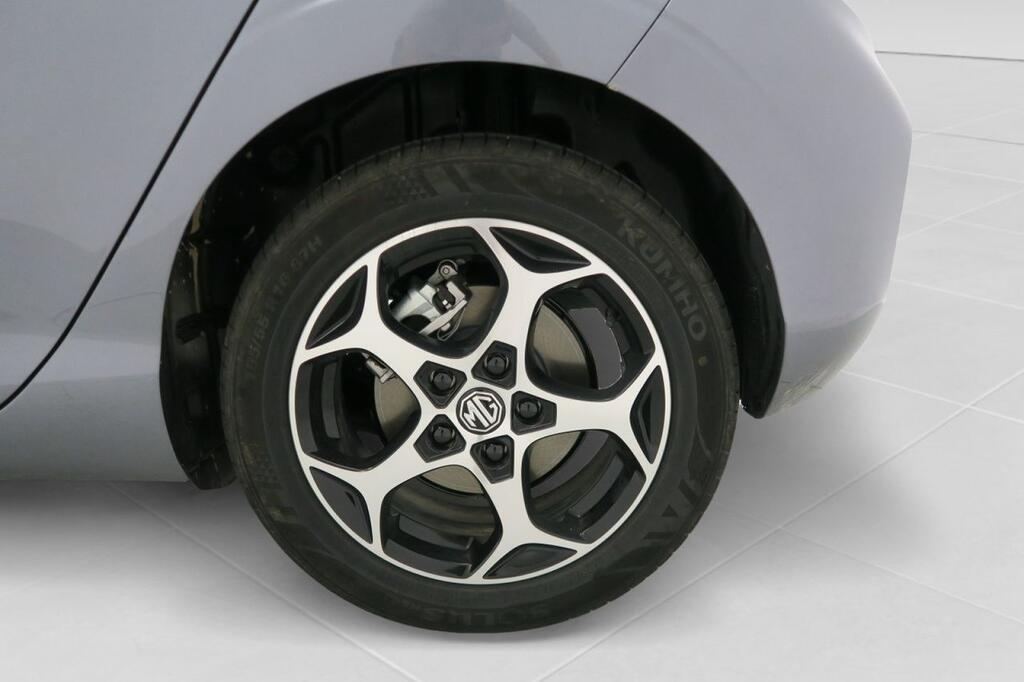 MG MG3 HEV LUXURY 23