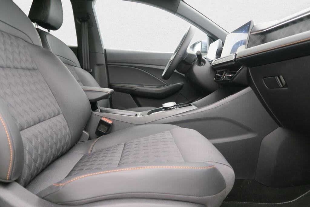 MG MG3 HEV LUXURY 17