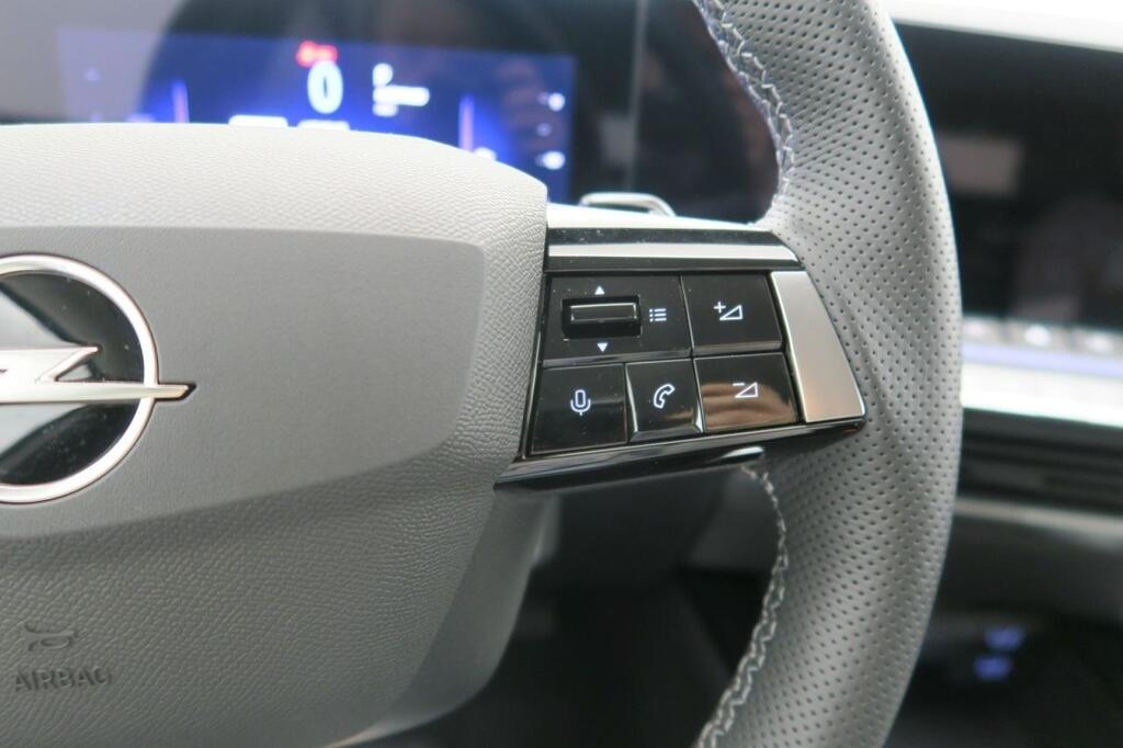 Opel Astra PHEV 5P ELEGANCE 1.6T HYBRID AT8 S/S 1 13