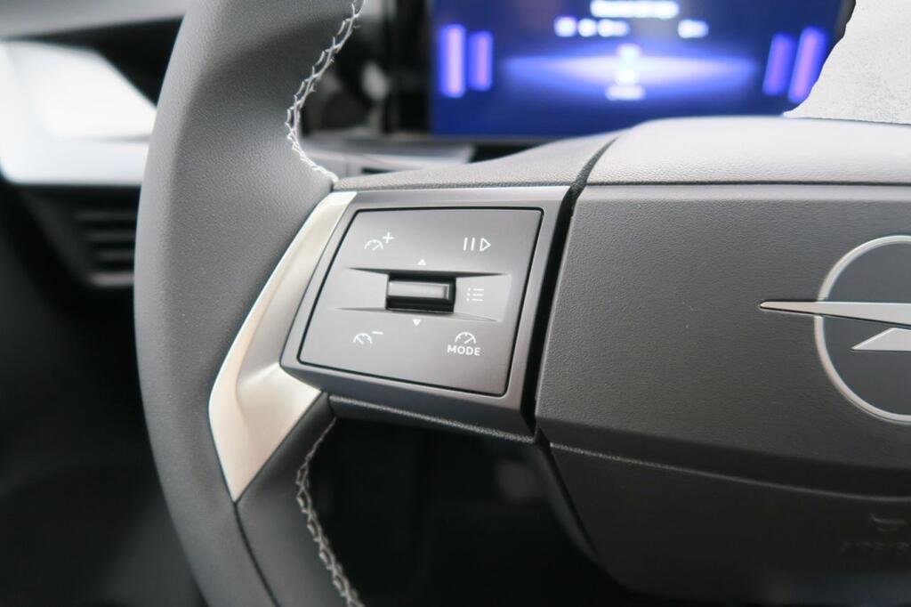 Opel Frontera EDITION 1.2T XHT HYBRID EDCT6 S&S 145CV 5P 11