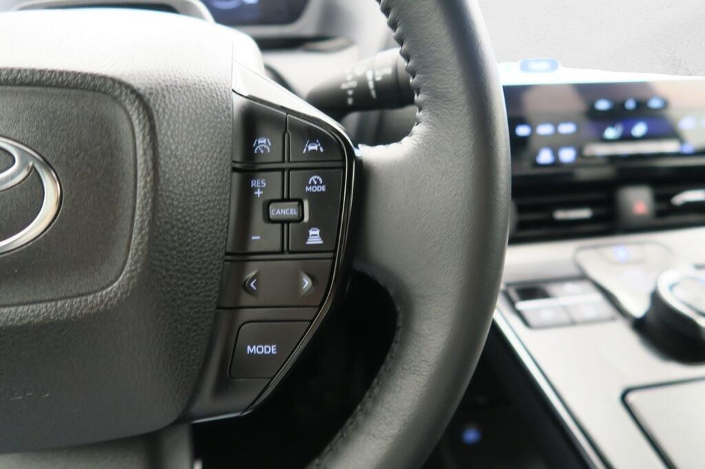 Toyota bZ4X 220E 4x4 5P Style Plus 13