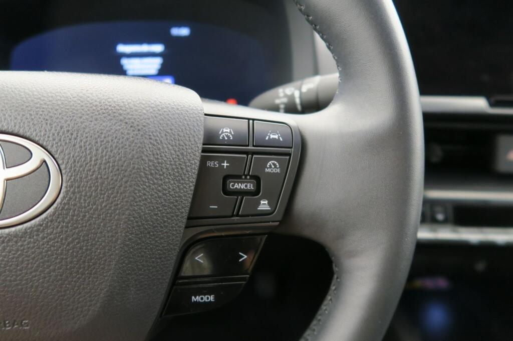 Toyota C-HR Toyota C-HR 220PH e-CVT 5P Advance 12