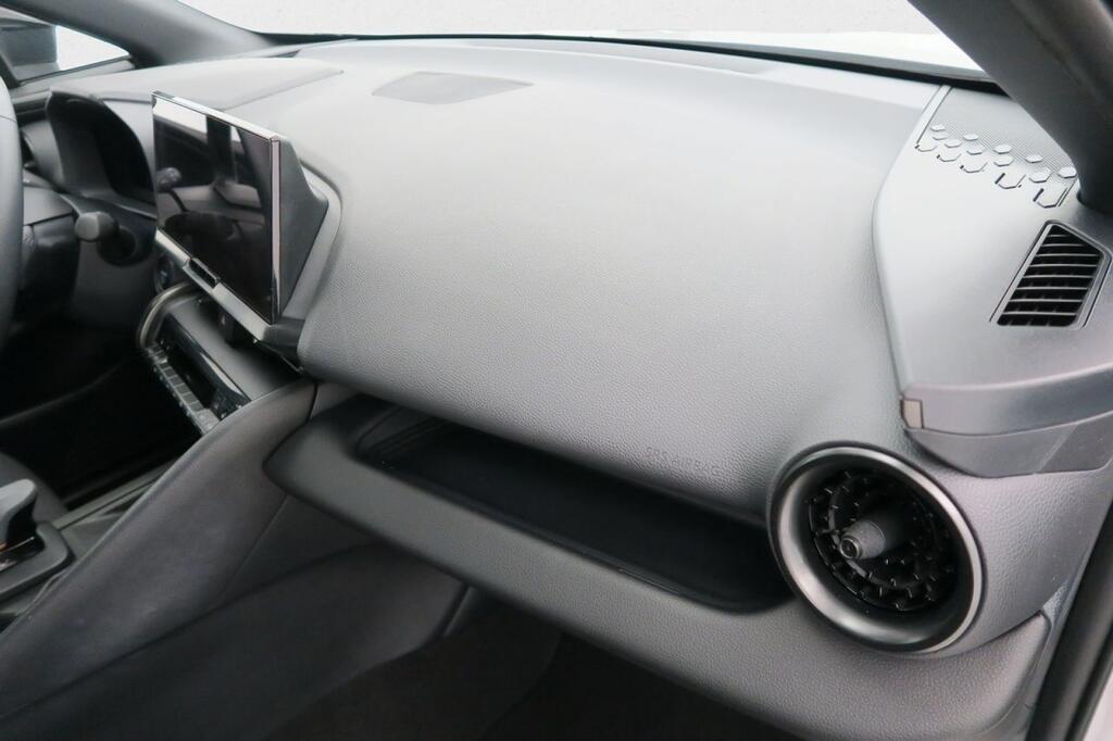 Toyota C-HR Toyota C-HR 220PH e-CVT 5P Advance 15