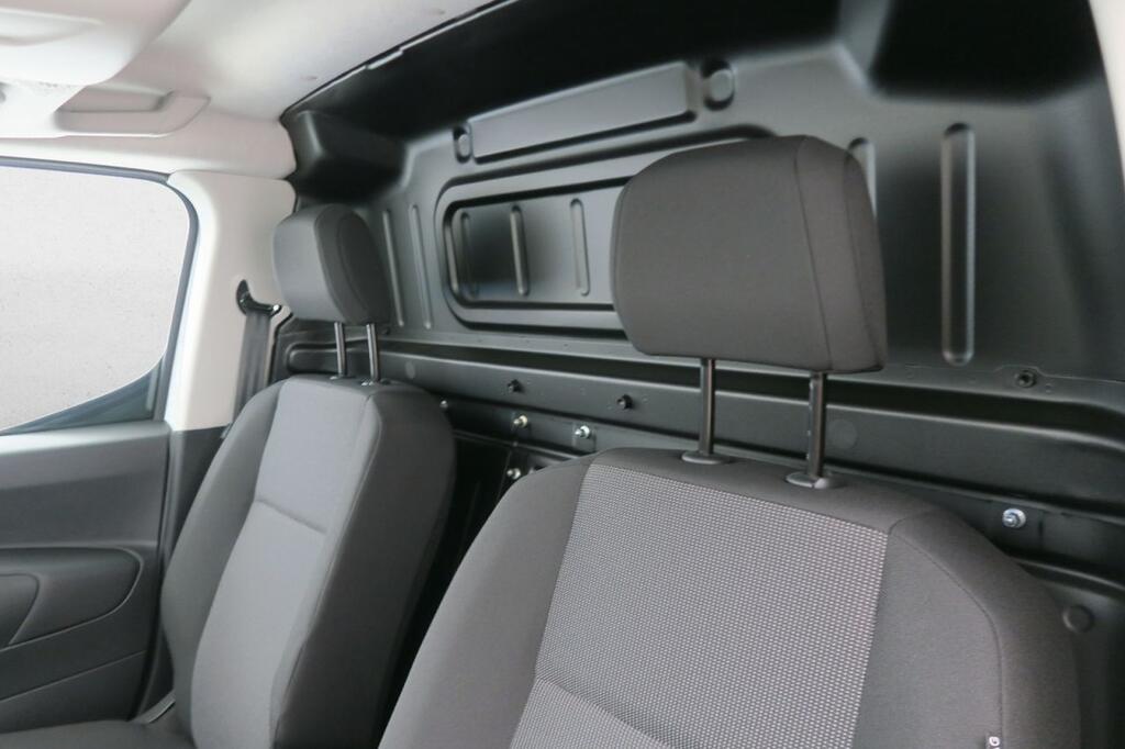 Toyota Proace City 1.5D 75kW 6MT Van L1 GX 8