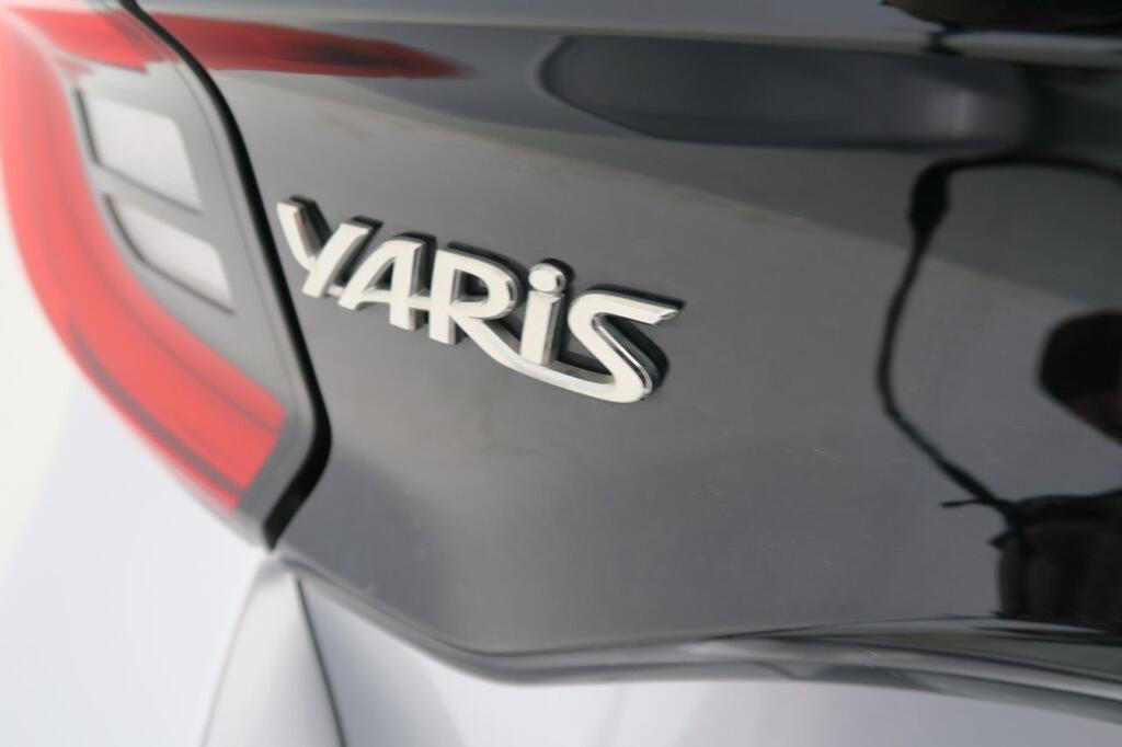 Toyota Yaris Berlina 1.5 VVT-I HEV ACTIVE PLUS 116 5P 20