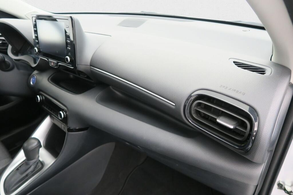 Toyota Yaris Berlina 1.5 VVT-I HEV ACTIVE PLUS 116 5P 15