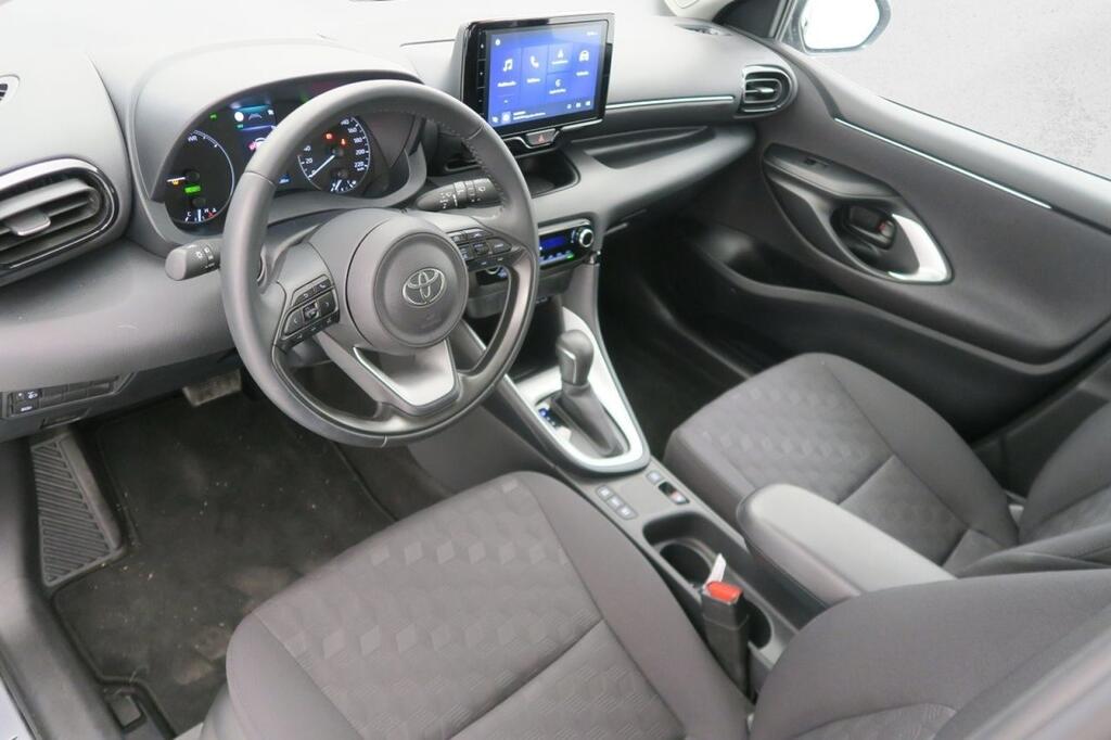 Toyota Yaris Berlina 1.5 VVT-I HEV ACTIVE PLUS 116 5P 7