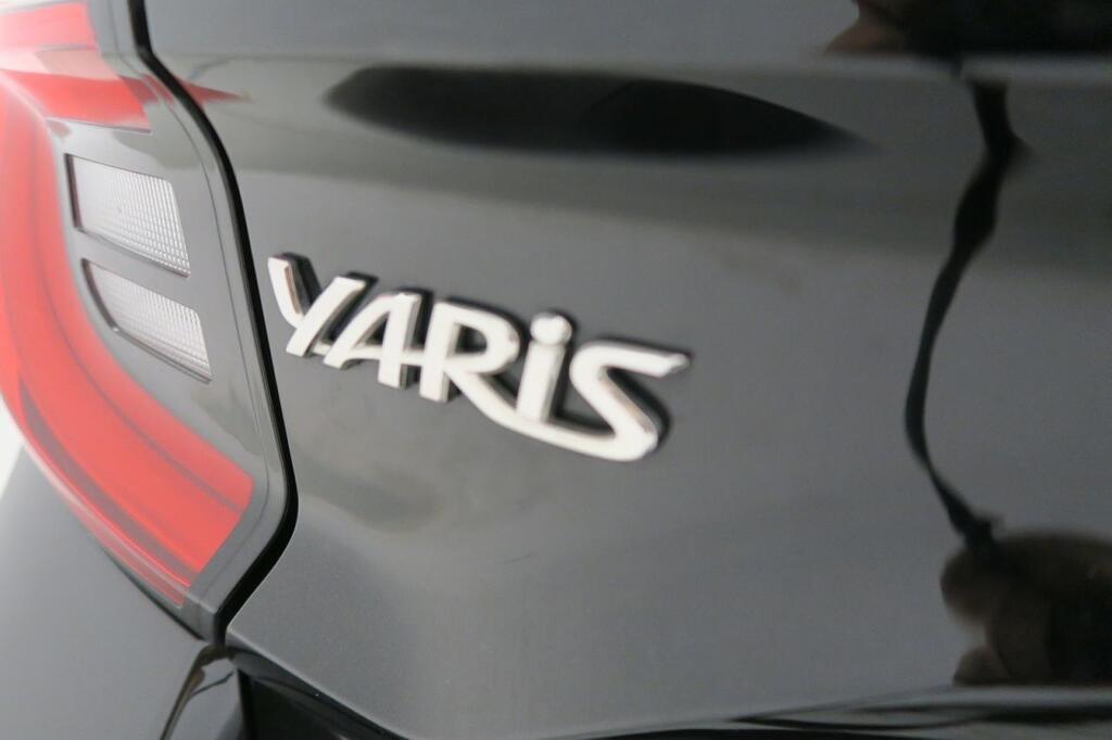 Toyota Yaris Berlina 1.5 VVT-I HEV ACTIVE PLUS 116 5P 24