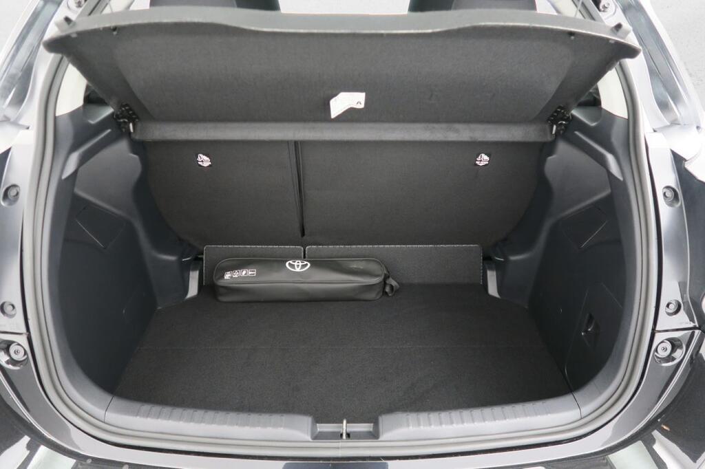 Toyota Yaris Berlina 1.5 VVT-I HEV ACTIVE PLUS 116 5P 20