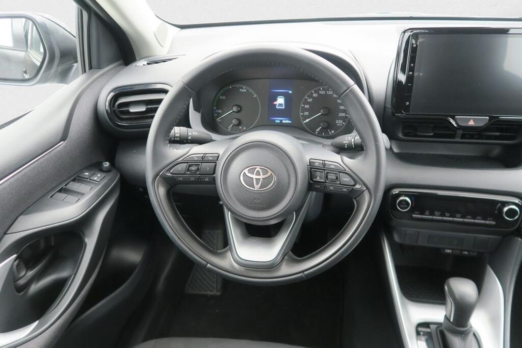 Toyota Yaris Berlina 1.5 VVT-I HEV ACTIVE PLUS 116 5P 15