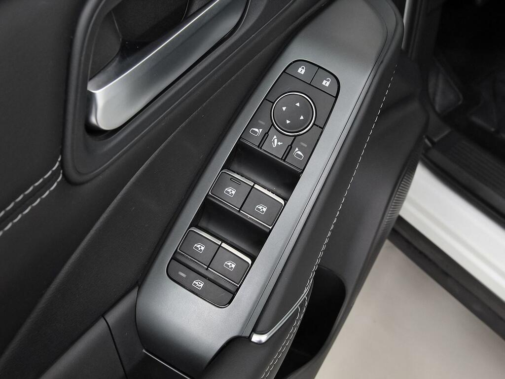 Nissan Qashqai DIG-T 103kW N-Connecta 11