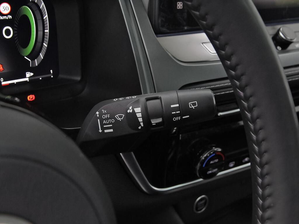 Nissan Qashqai DIG-T 103kW N-Connecta 13