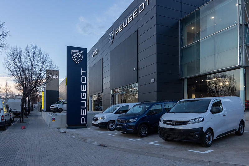 PEUGEOT MAVISA - TERRASSA